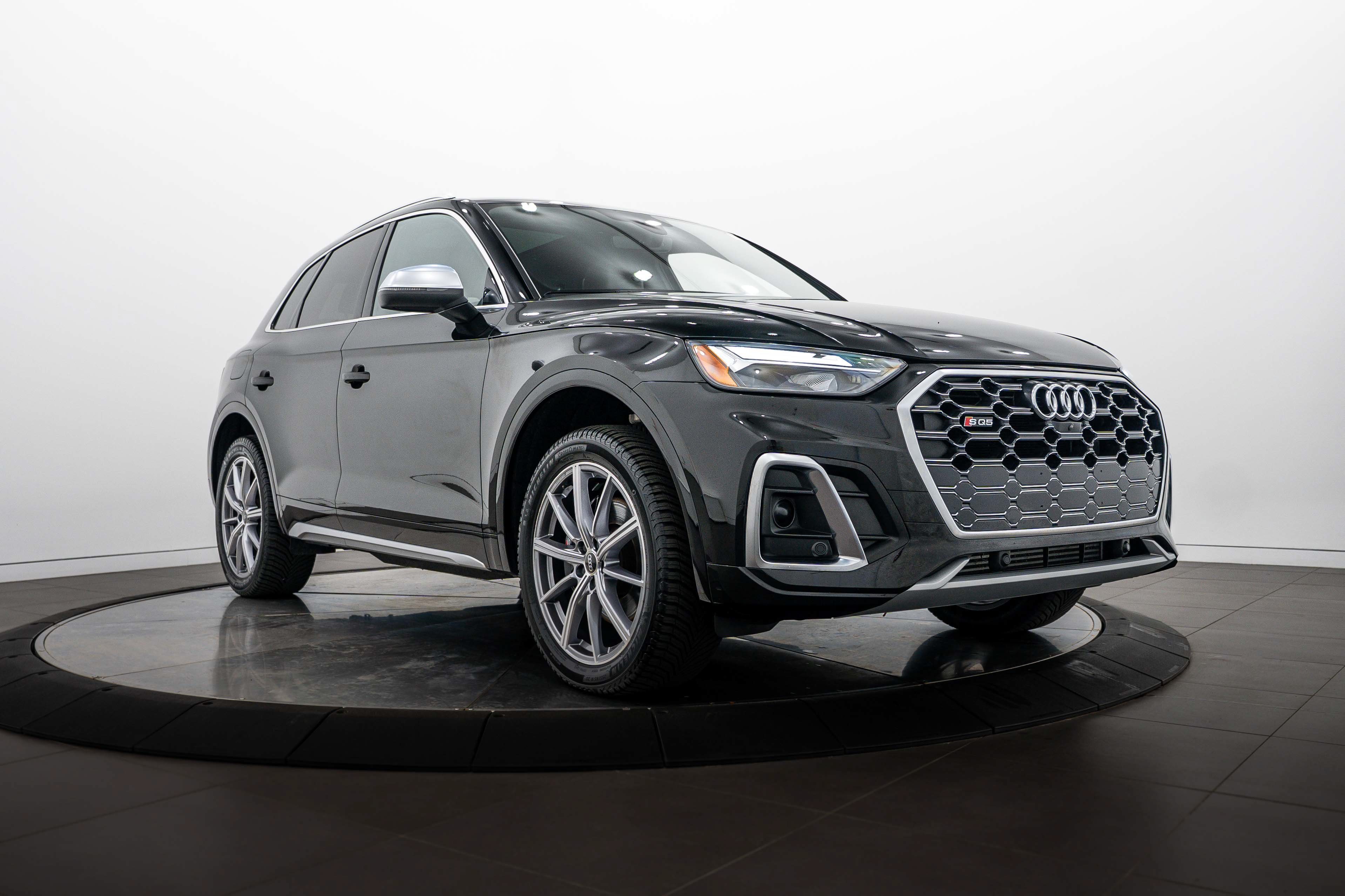 2023 Audi SQ5