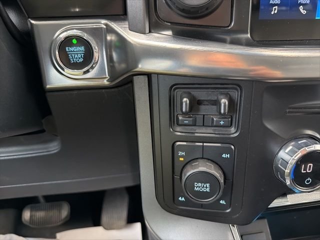 Used 2021 Antimatter Blue Metallic Ford Lariat image 28