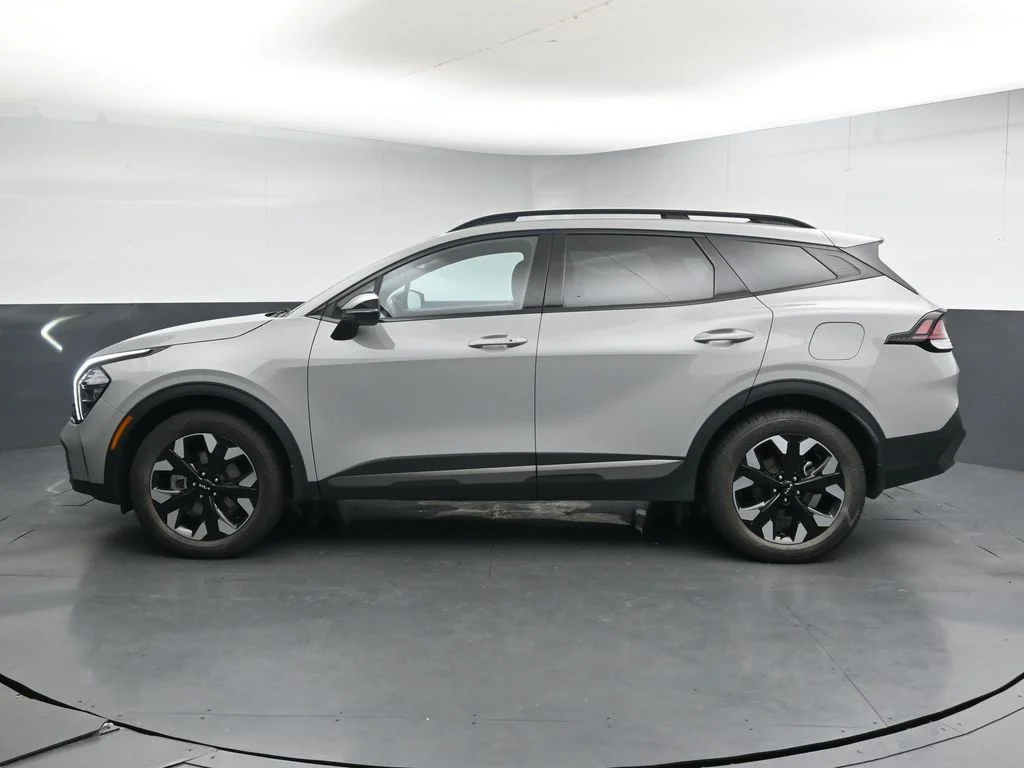 Used 2023 Gray Kia X-Line image 5