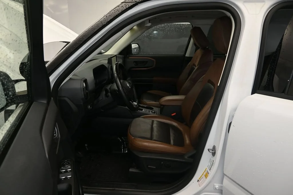 Certified Used 2021 Oxford White Ford Badlands image 21