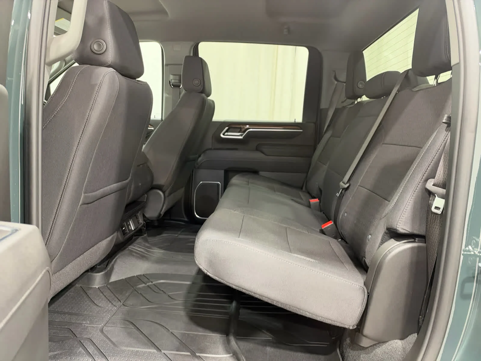 Used 2026 Cypress Gray Chevrolet LT image 13