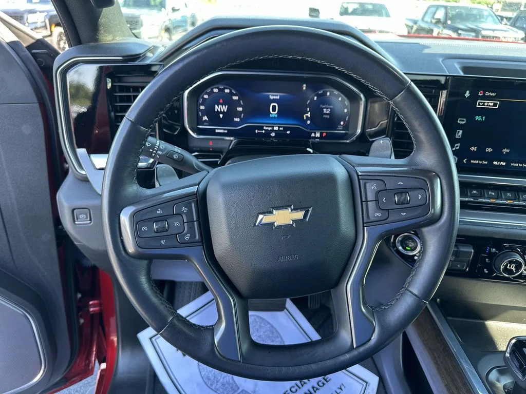 Used 2023 Red Chevrolet High Country image 20
