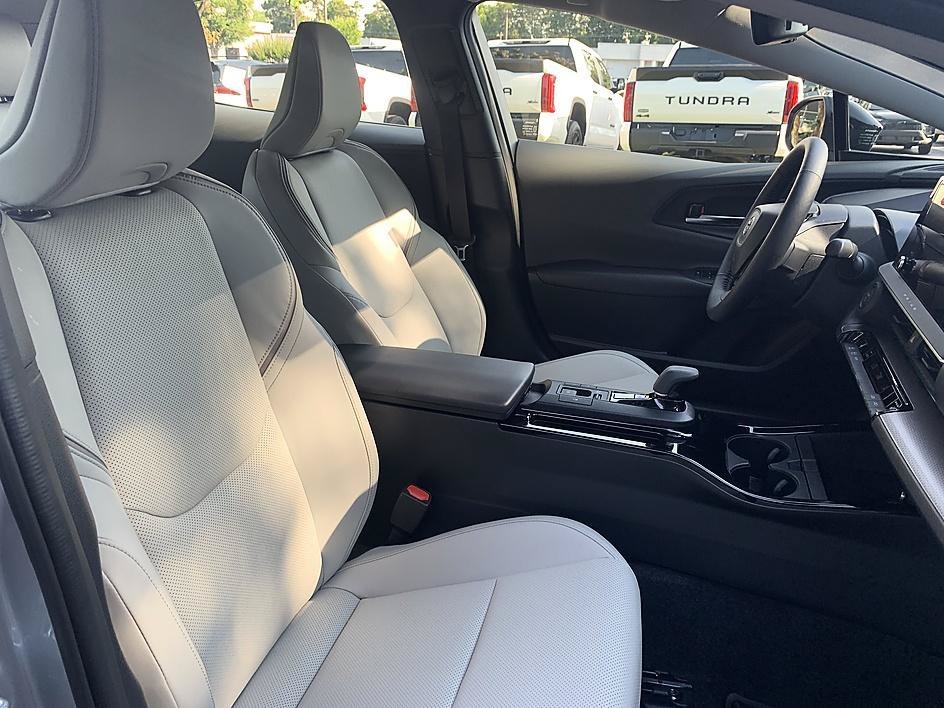 Used 2026 Cutting Edge Toyota XLE image 20