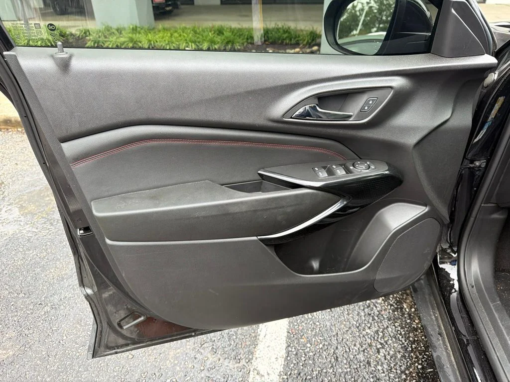 Used 2024 Black Chevrolet 2RS image 13