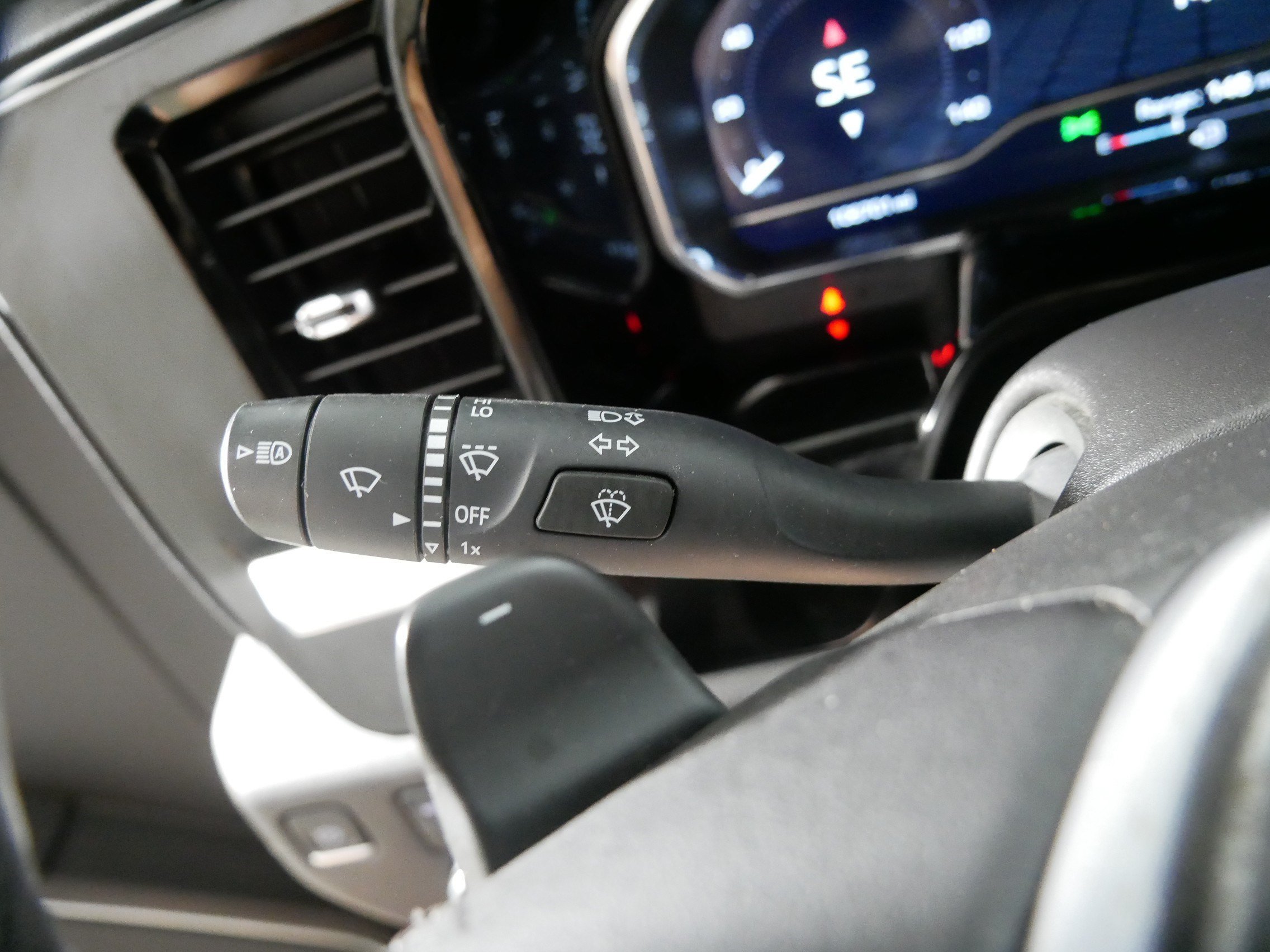 Used 2023 Titanium Rush Metallic GMC SLT image 32
