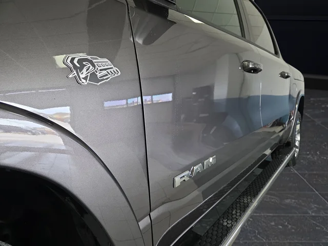 New 2026 Granite Crystal Metallic Clear-Coat Exterior Paint RAM Big Horn/Lone Star image 40