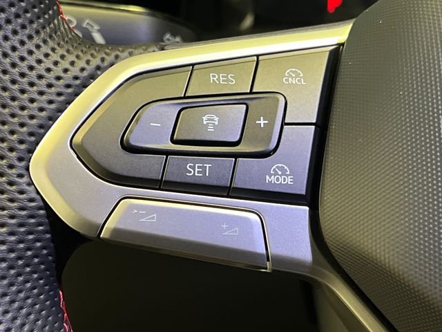 New 2026 White Volkswagen 2.0T SE image 13