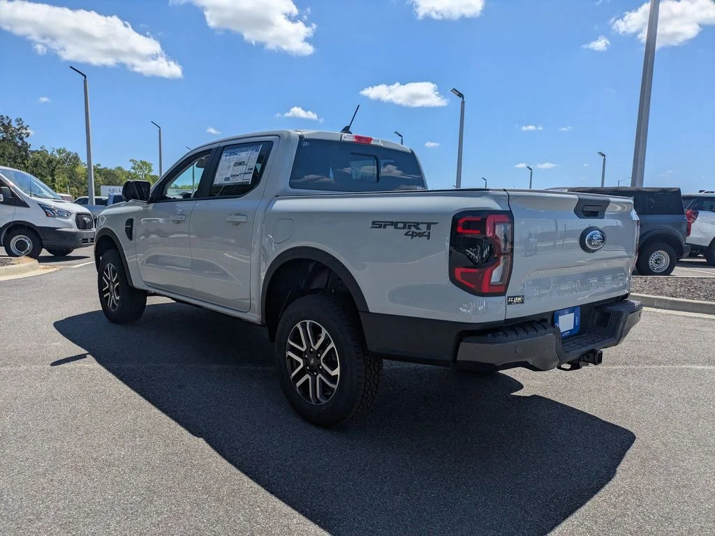 New 2026 Avalanche Ford Lariat image 6