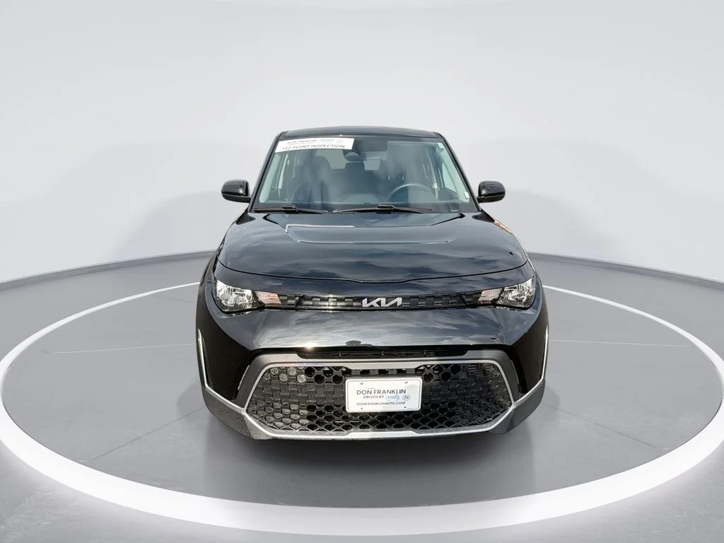 Used 2025 Black Kia LX image 3
