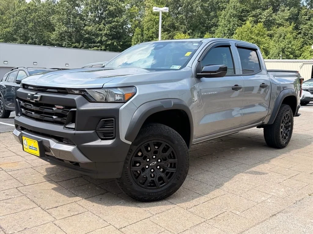Used 2024 Gray Chevrolet Trail Boss image 2