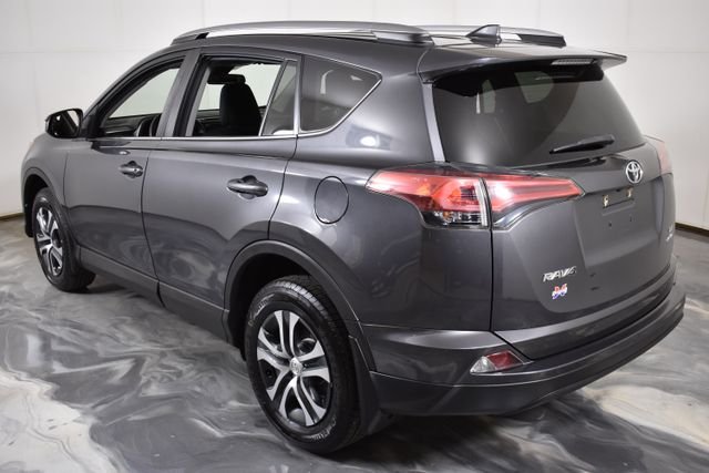 Used 2018 Gray Toyota LE image 4