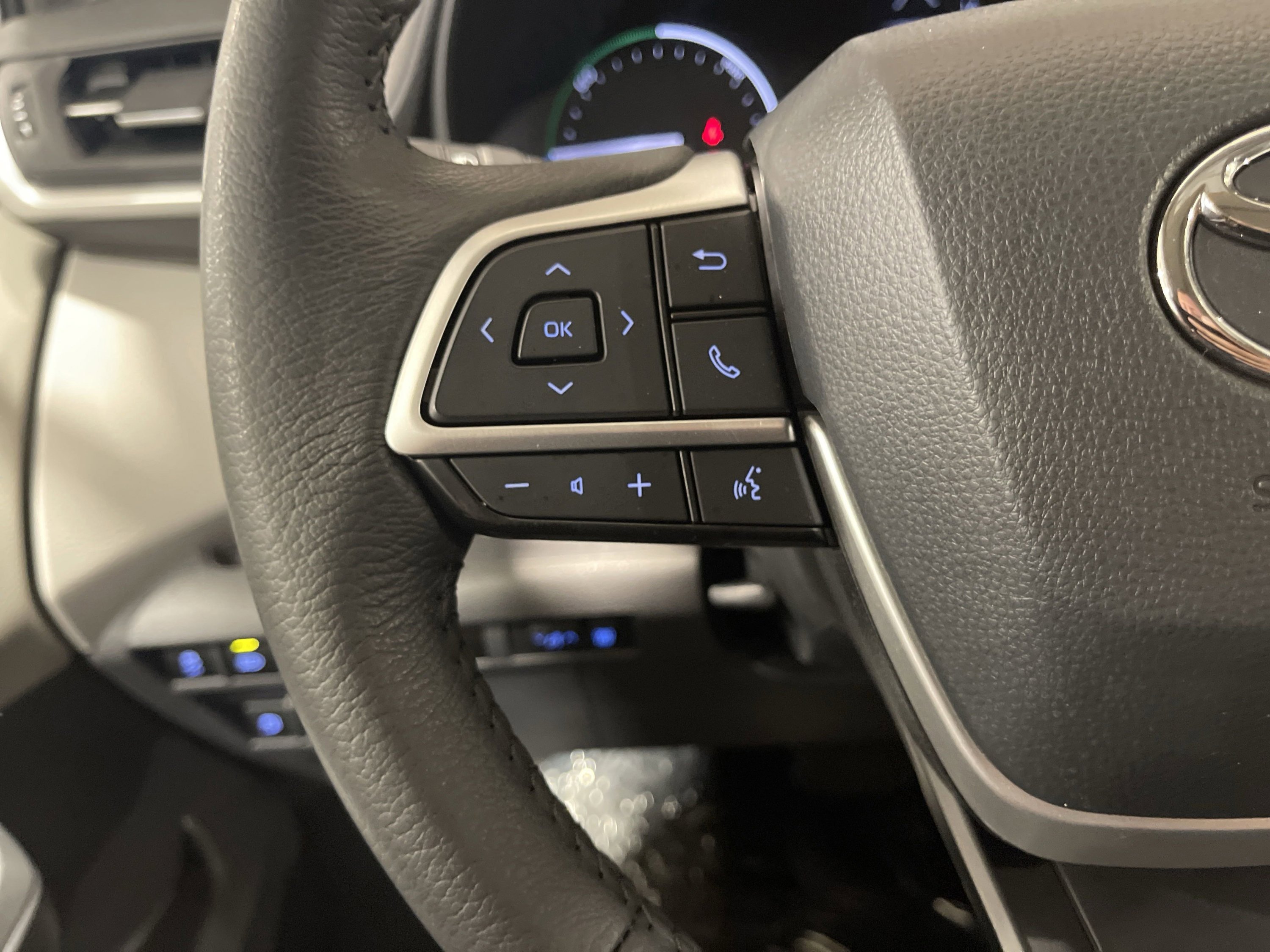 2024 Toyota Sienna XLE - Photo 18