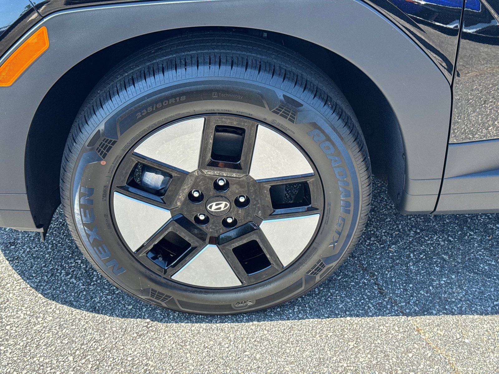 New 2026 Phantom Black Hyundai SEL image 11