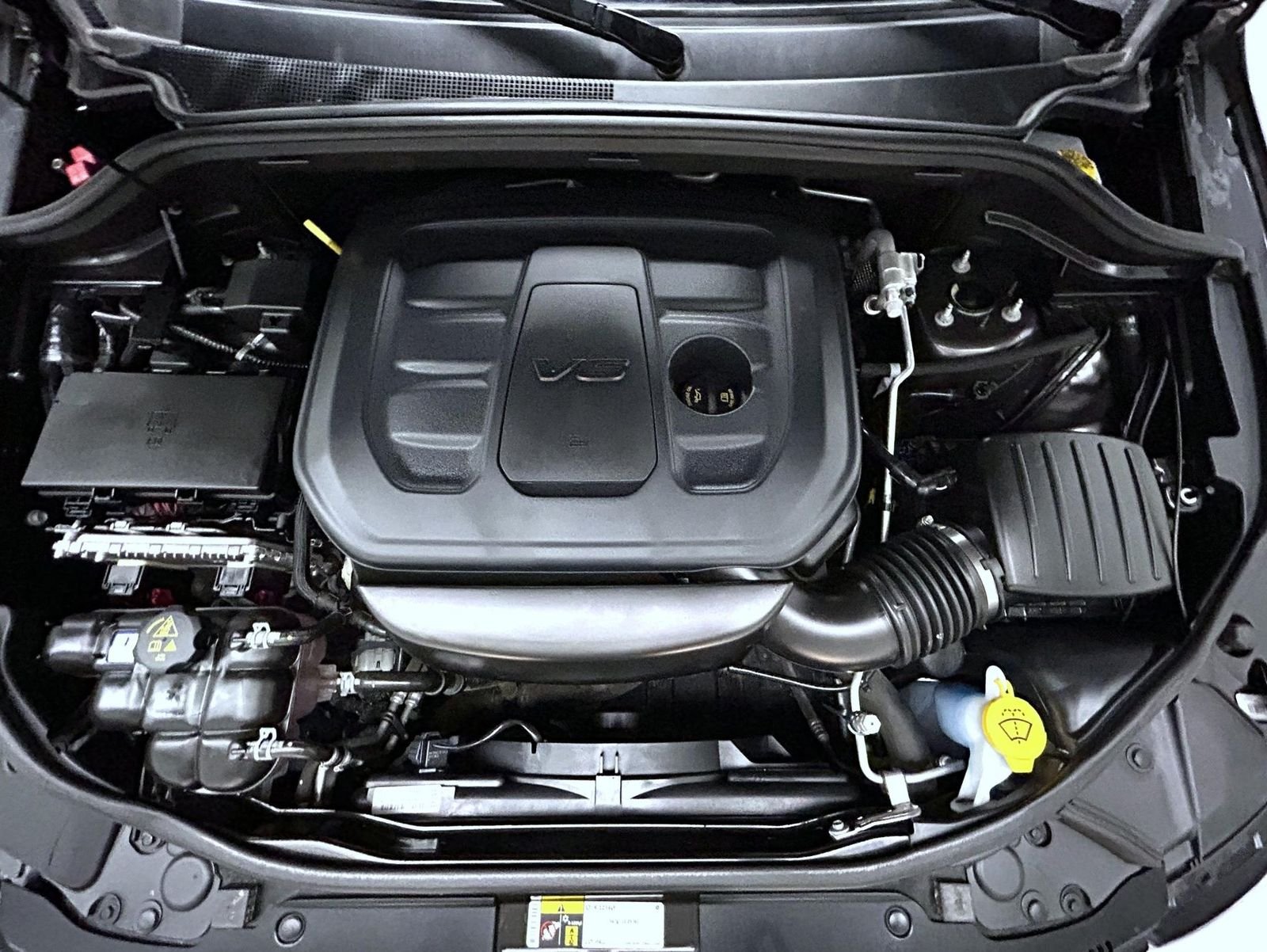 Used 2019 Gray Jeep Altitude image 24