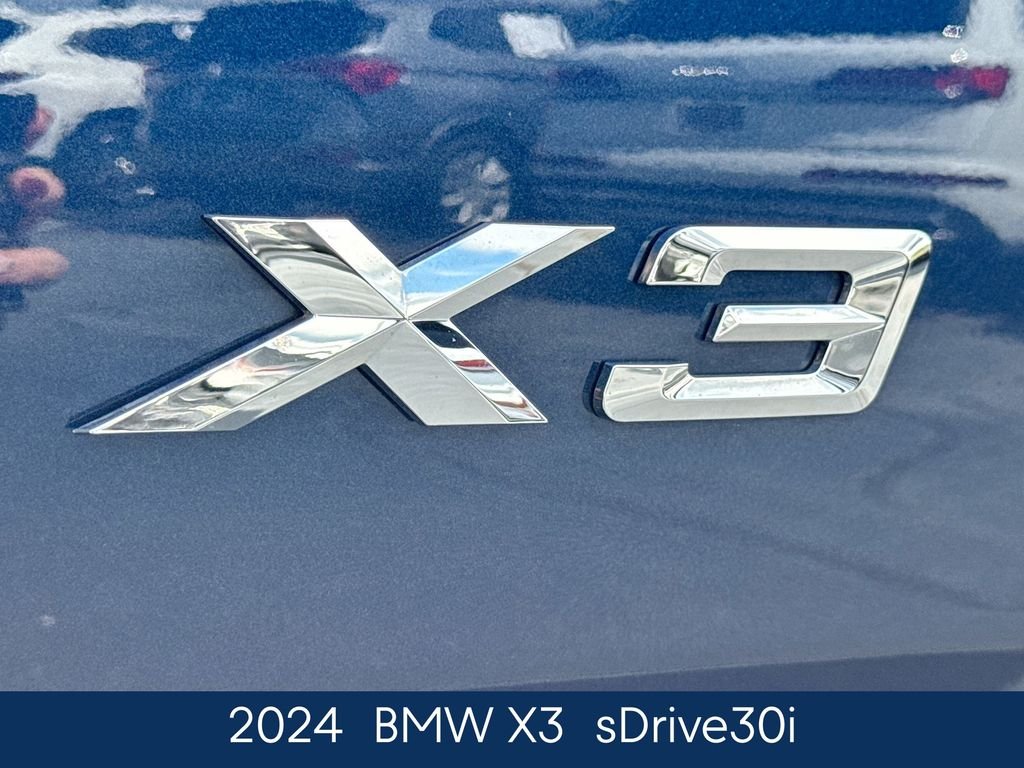 Used 2024 Blue BMW sDrive30i image 10