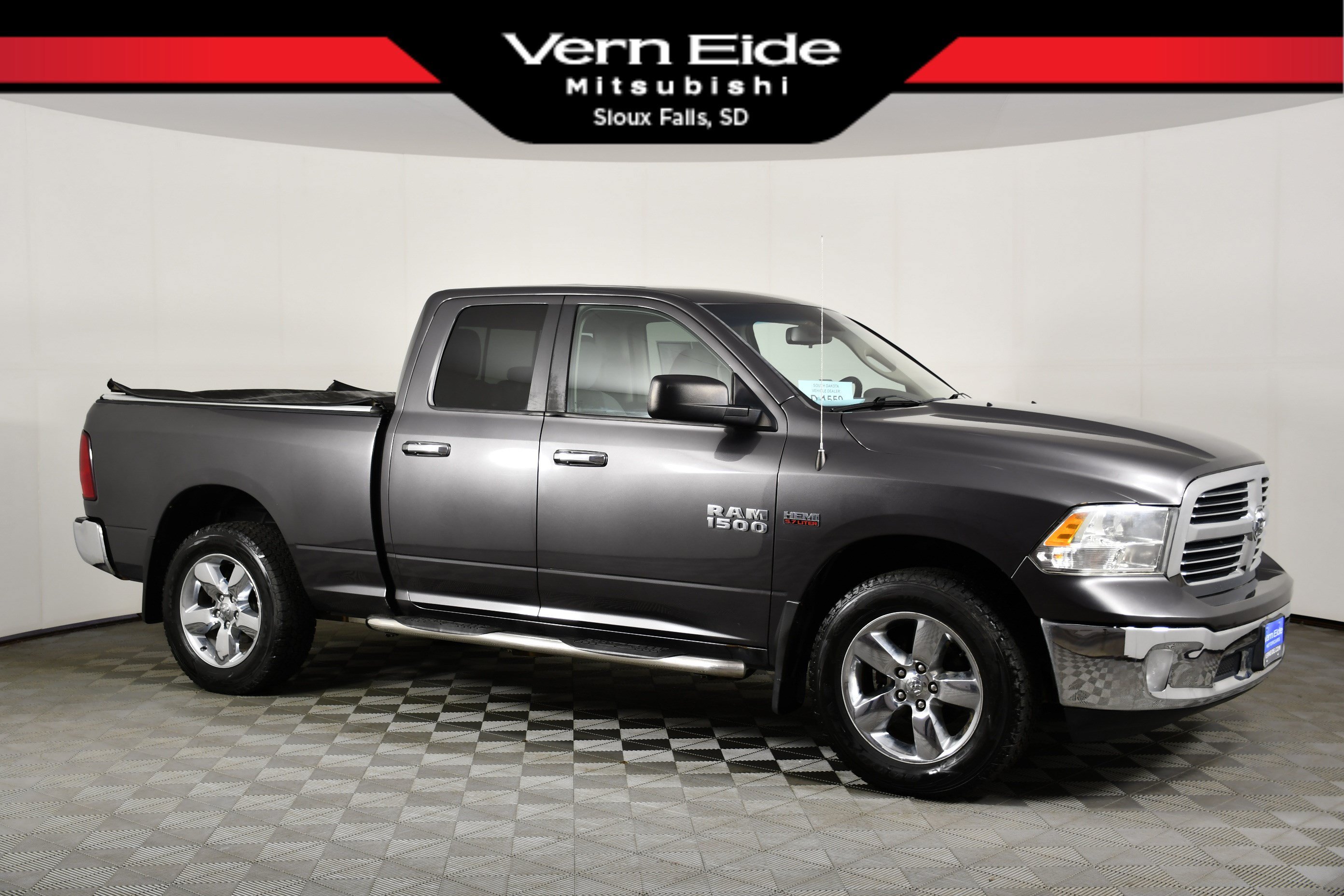 2016 RAM 1500 Big Horn/Lone Star 4x4 Quad Cab (Fleet)'s photo