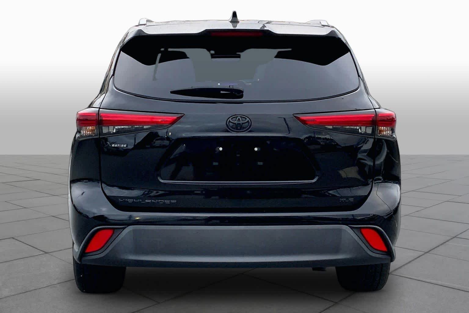 Used 2023 Midnight Black Metallic Toyota XLE image 5