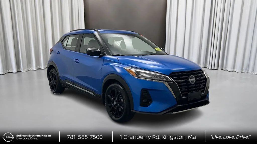 Used 2023 Blue Nissan SR image 3