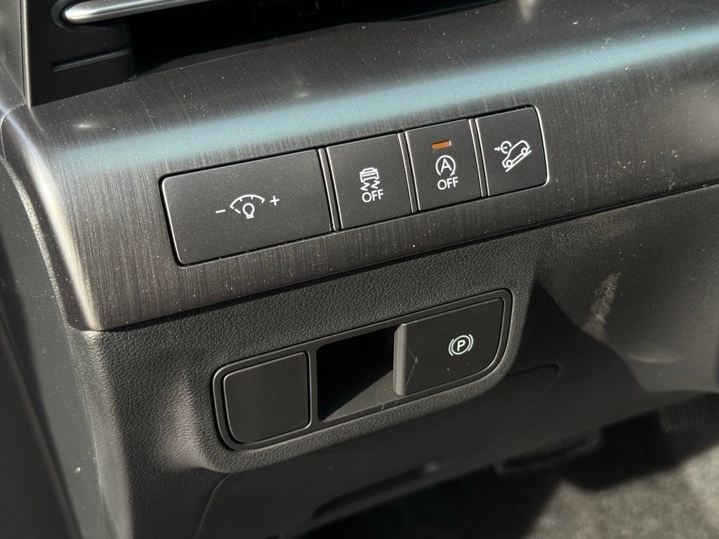 Used 2026 Gray Hyundai SE image 19