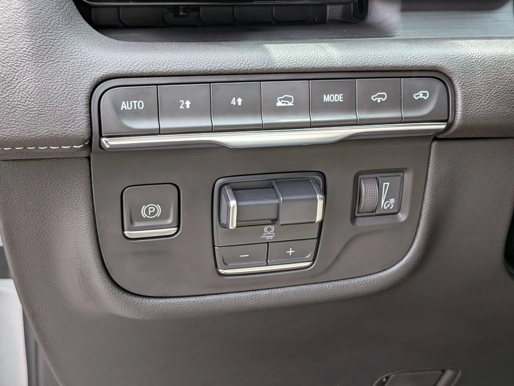 Used 2023 Silver Cadillac Sport image 20