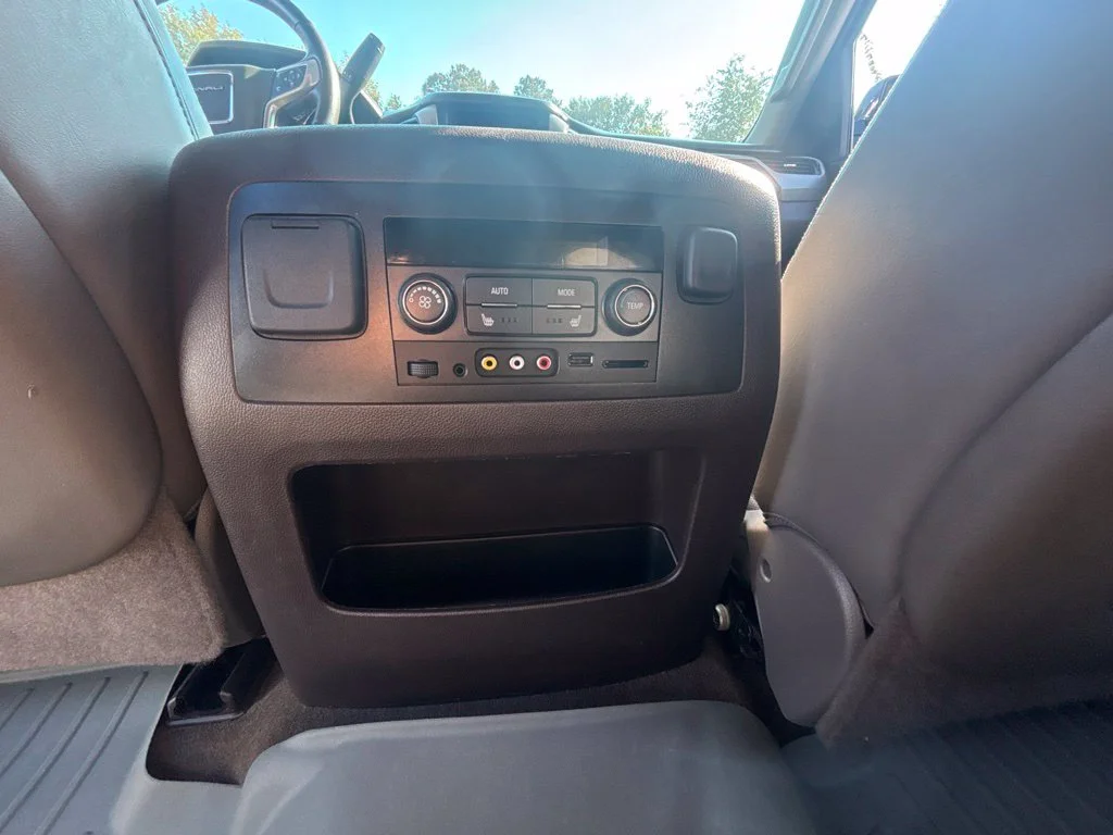 Used 2016 Black GMC Denali image 18