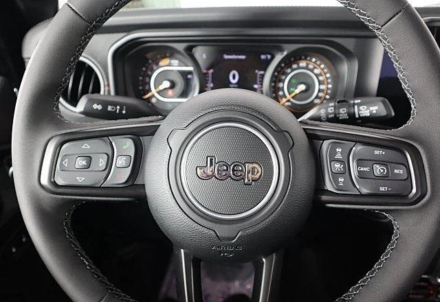 2025 Jeep Wrangler 2-Door Rubicon - Photo 11