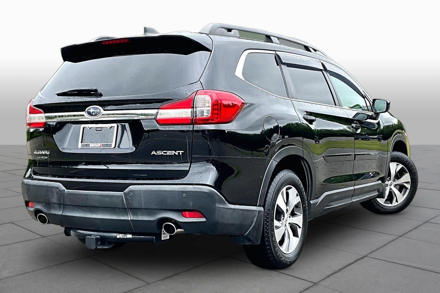 Used 2019 Crystal Black Silica Subaru Premium image 13