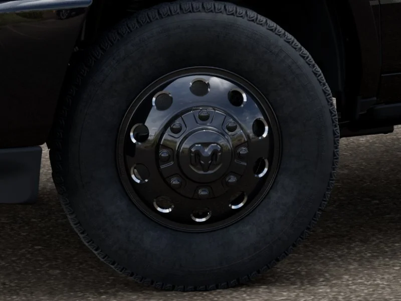 New 2026 Diamond Black Crystal Pearl-Coat Exterior Paint RAM Limited image 4