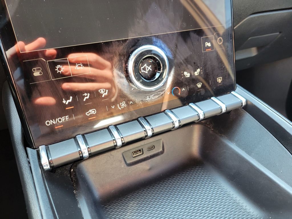 2025 GMC TERRAIN - Image 15