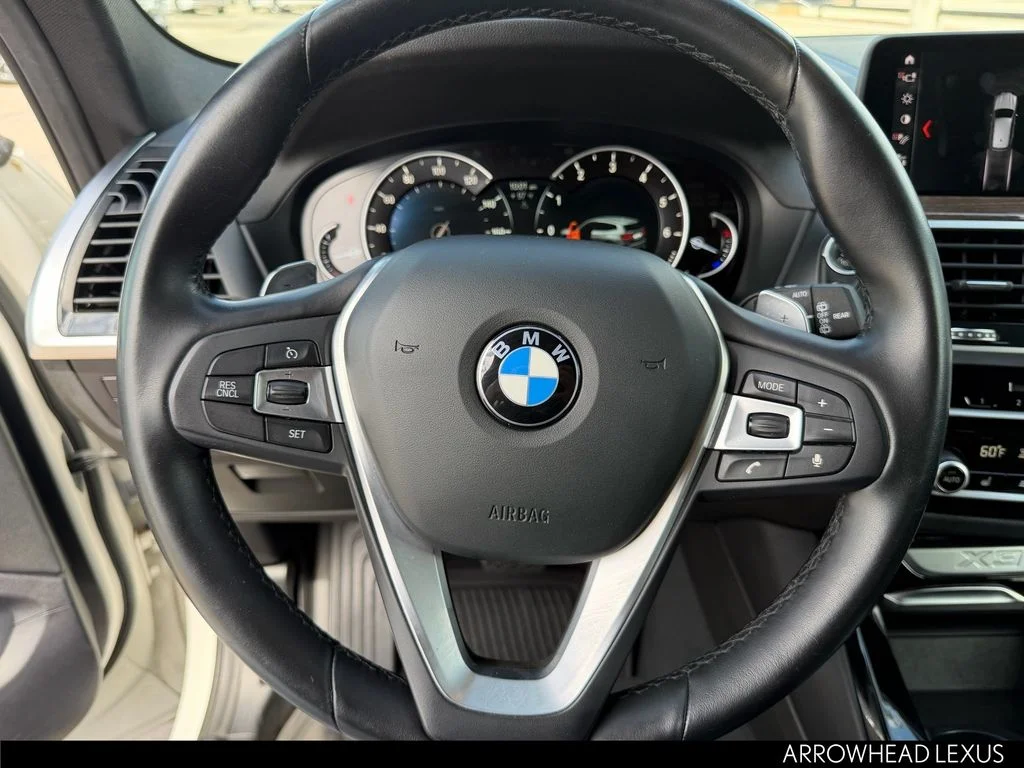 Used 2019 White BMW sDrive30i image 19