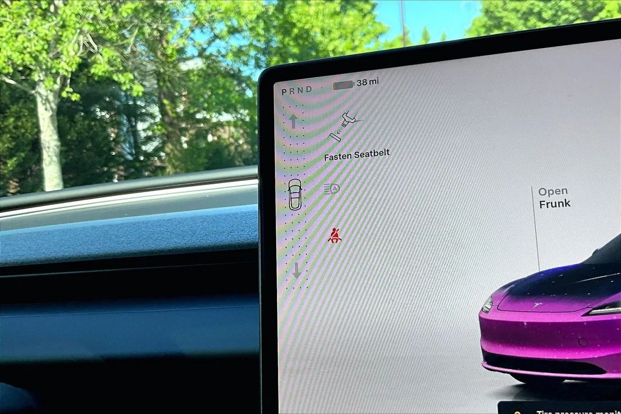 Used 2025  Tesla Long Range image 30