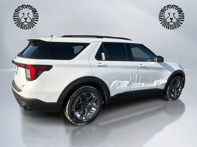 New 2026 Star White Metallic Tri-Coat Ford ST image 6