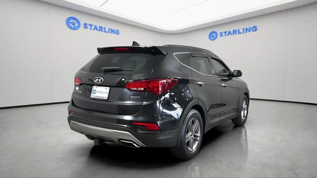 Used 2018 Black Hyundai 2.4L image 9