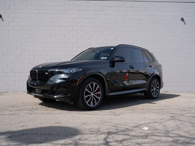 2025 BMW X5 M60i