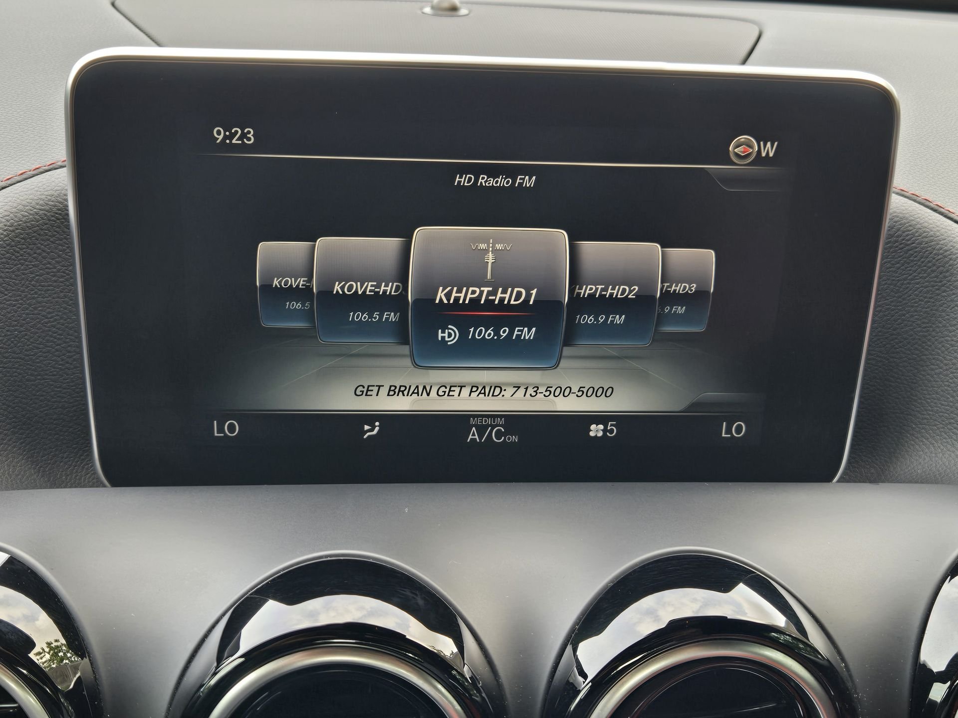 Used 2018 Selenite Gray Metallic Mercedes-Benz Base image 16