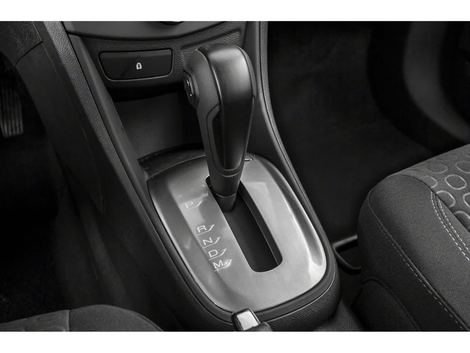 Used 2015 Silver Ice Metallic Chevrolet LS image 8