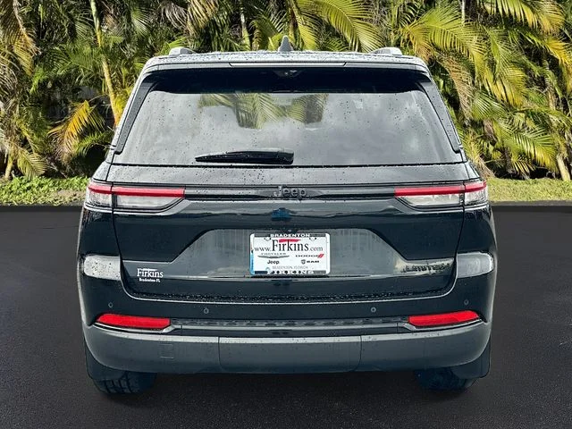 Certified Used 2023 Black Jeep Limited image 7