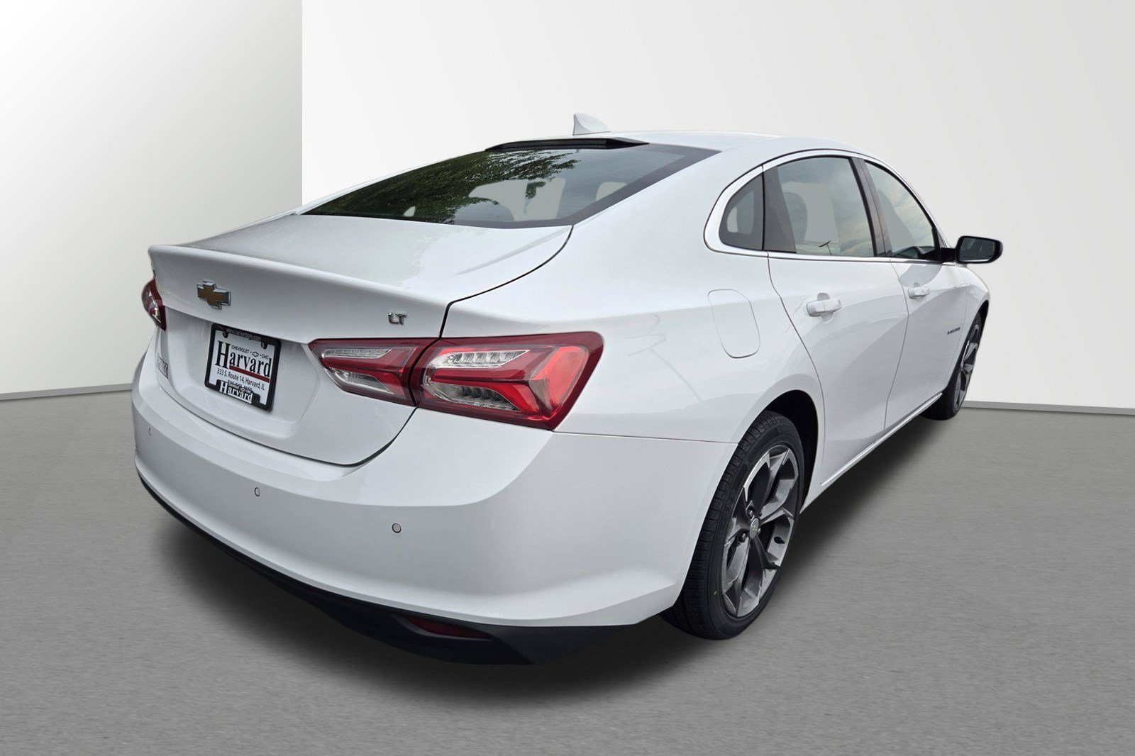 Used 2021 SUMMIT WHITE Chevrolet LT image 4