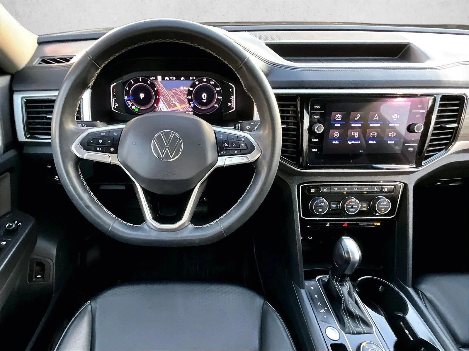 Used 2022 White Volkswagen 3.6L V6 SEL image 7