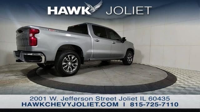 Used 2024 Gray Chevrolet LT image 7