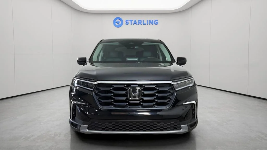 Used 2025 Black Honda EX-L image 16