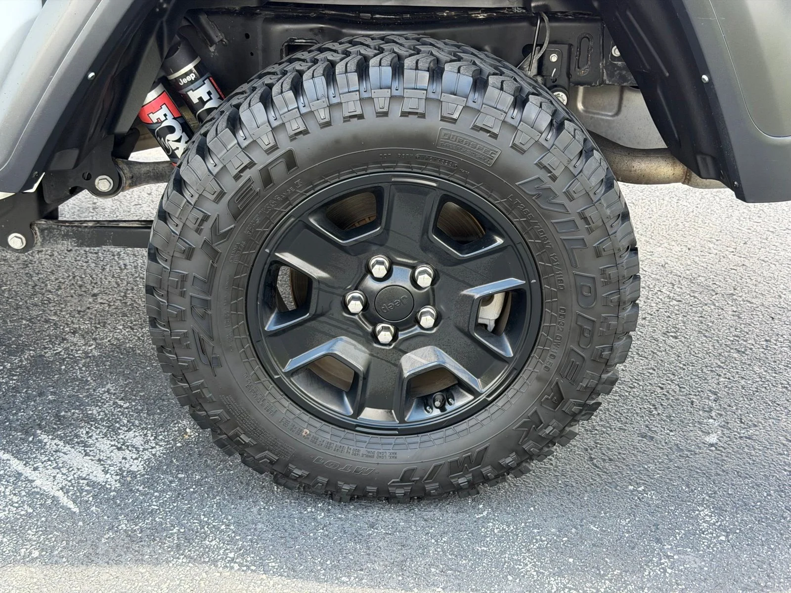 Used 2022 White Jeep Mojave image 32