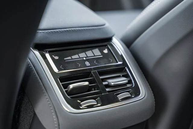 2026 Volvo XC90 Ultra - Photo 33