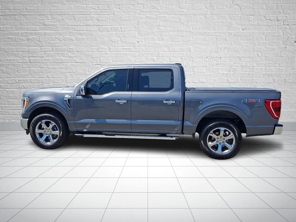 Used 2023 Gray Metallic Ford XLT image 7