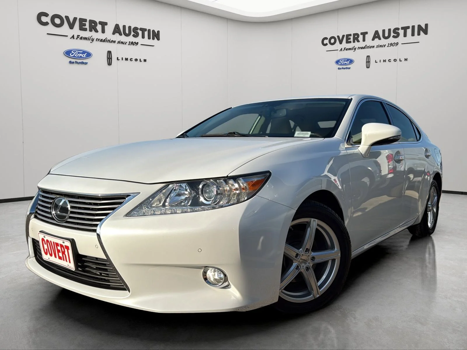 2015 Lexus ES 350 350's photo