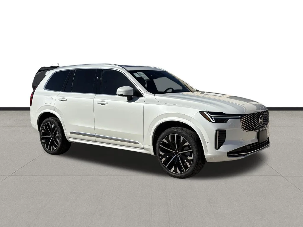 New 2026 Crystal White Volvo Plus image 3
