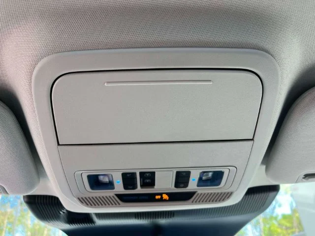 New 2026 Star White Metallic Tri-Coat Ford Active image 32