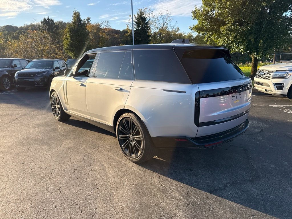 Certified Used 2024 Silver Land Rover SE image 4