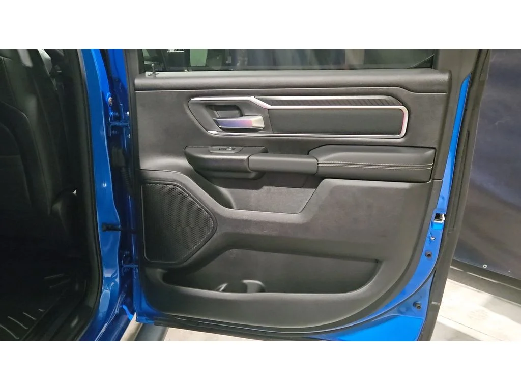 New 2026 Hydro Blue Pearl-Coat Exterior Paint RAM Big Horn Rocky Ridge image 25