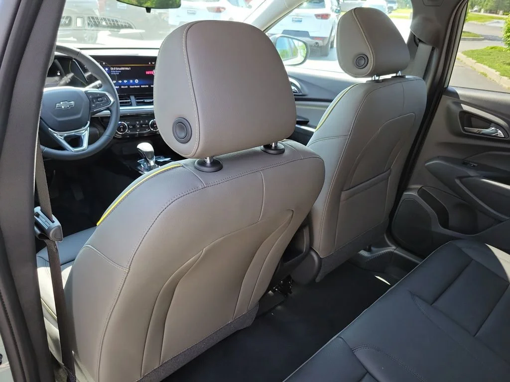New 2026 Cacti Green Chevrolet ACTIV image 22